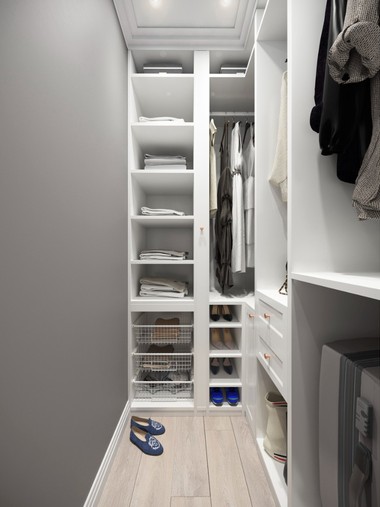 Гардеробная №12