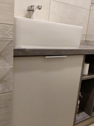 Полка под умывальник №9