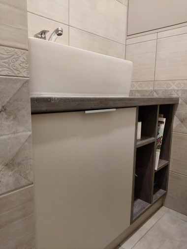 Полка под умывальник №9