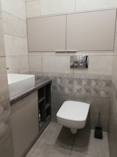 Полка под умывальник №9