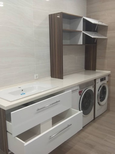 Мебельный гарнитур в ванну №18