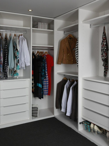 Гардеробная №18