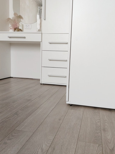 Шкаф корпусной распашной №13