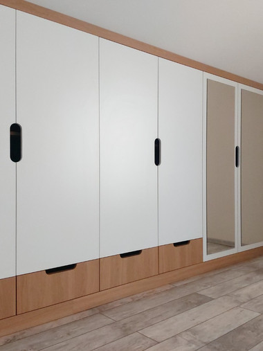 Шкаф распашной №20